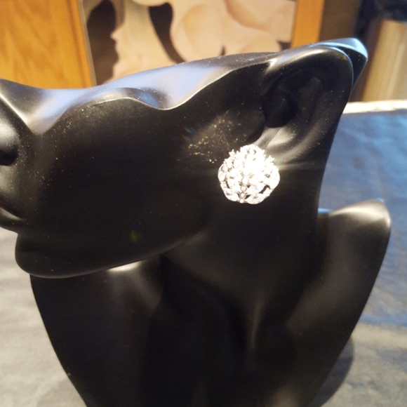 Camrose & Kross Swarovski Crystal Earrings - Picture 1 of 6